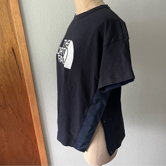 The NORTH FACE x SACAI sz S Navy Blue Short Sleeve Tshirt Size Zippers - Picture 6 of 15